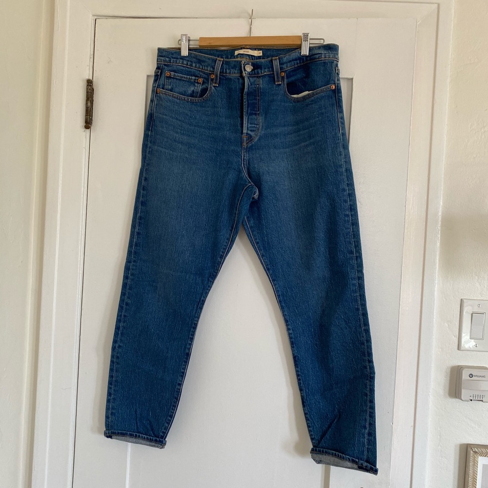 Levi’s wedgie jeans